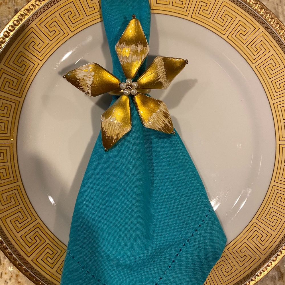NEW HANDMADE BEADED NAPKIN HOLDER GOLD COLOR